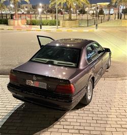 بي ام دبليو الفئة 7